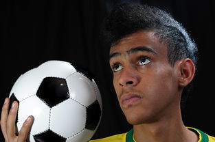 开云体育在线登入-校园足球缺乏横向联赛结构支撑，我国校园足球训练存在的问题